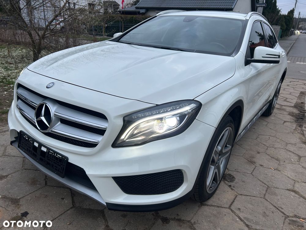 Mercedes-Benz GLA 250 4Matic 7G-DCT AMG Line - 12
