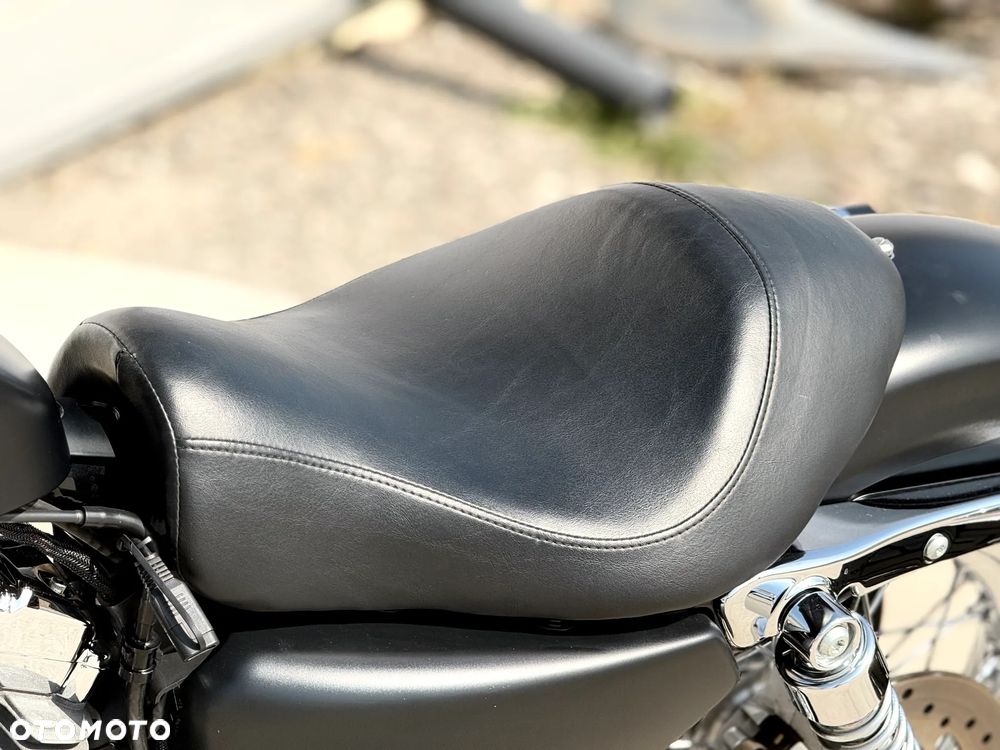 Harley-Davidson Sportster Seventy-Two - 27