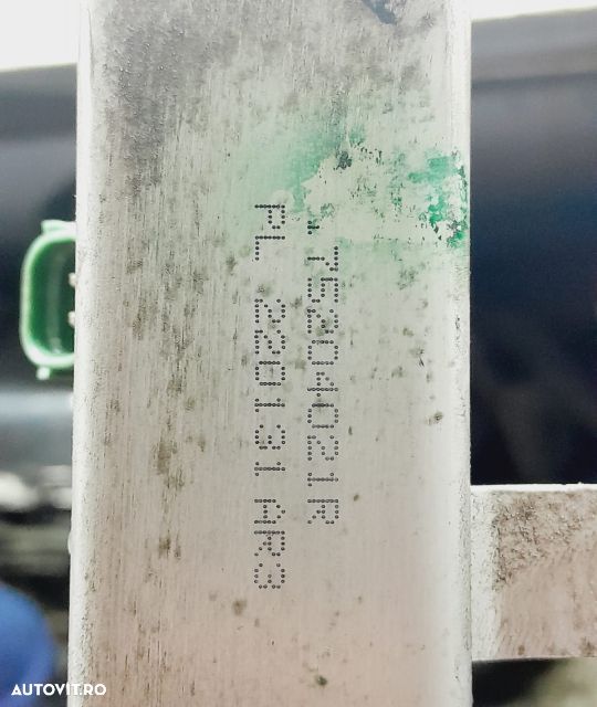 Rampa injectoare 75204021r 1.0 tce H4D Renault Clio 5 seria - 2