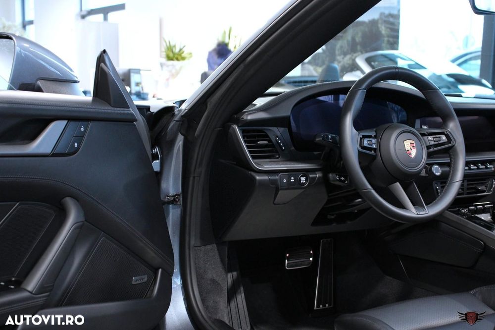 Porsche 911 Carrera PDK - 10