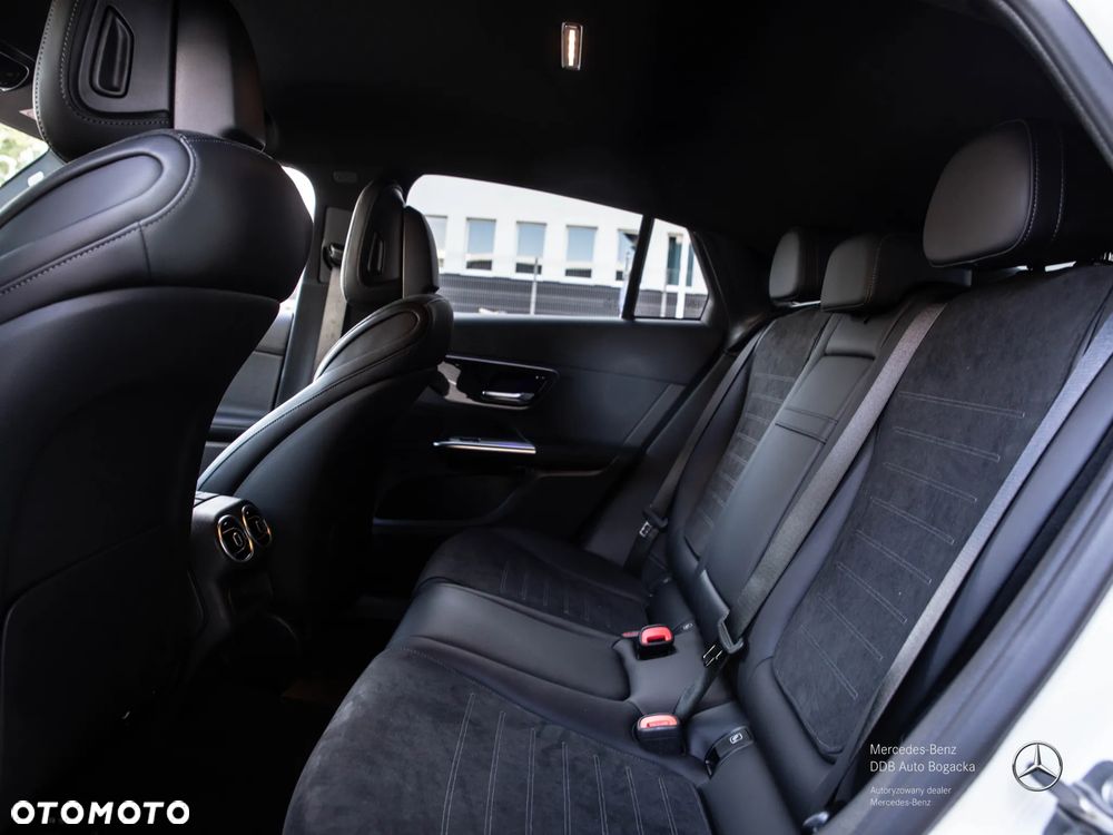 Mercedes-Benz GLC 200 mHEV 4-Matic AMG Line - 12