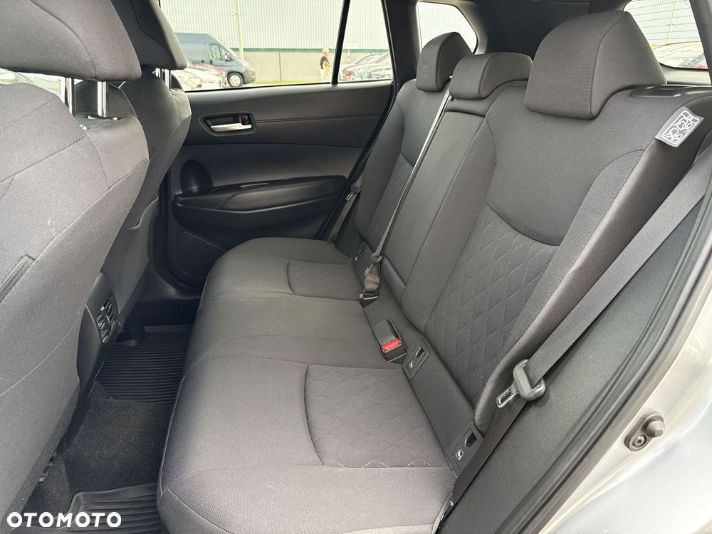 Toyota Corolla Cross - 12