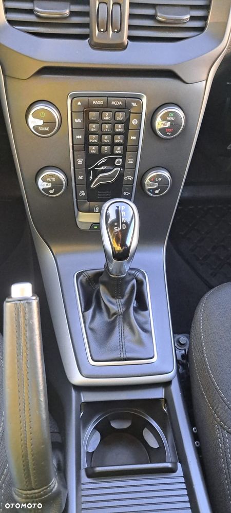 Volvo V40 T3 Drive-E Kinetic - 25