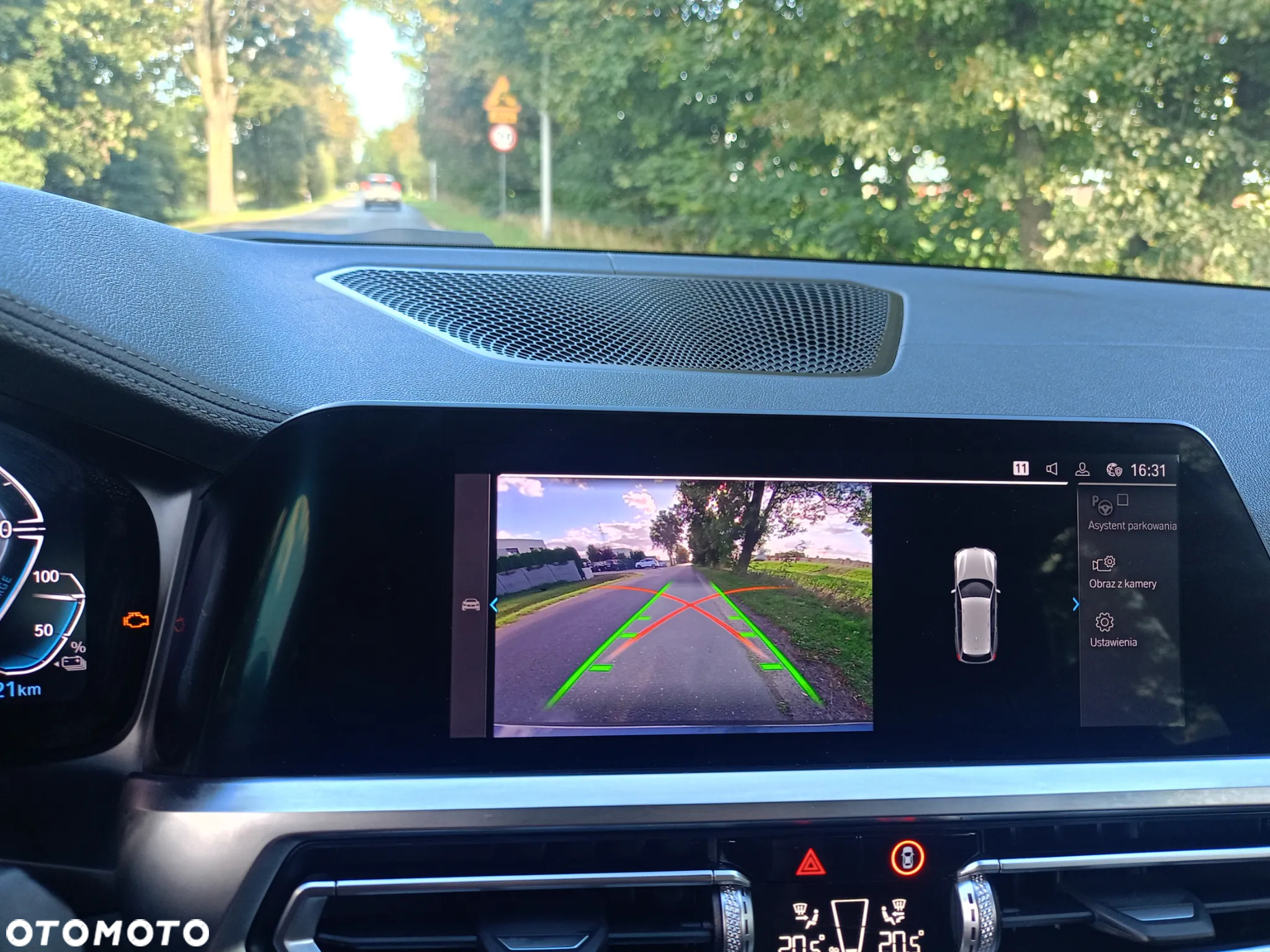 BMW Seria 3 330e Touring xDrive M Sport - 22