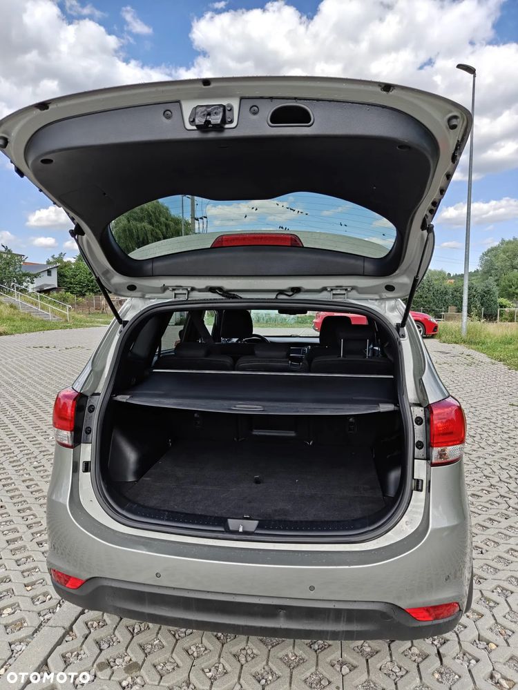 Kia Carens 1.7 CRDi L - 7