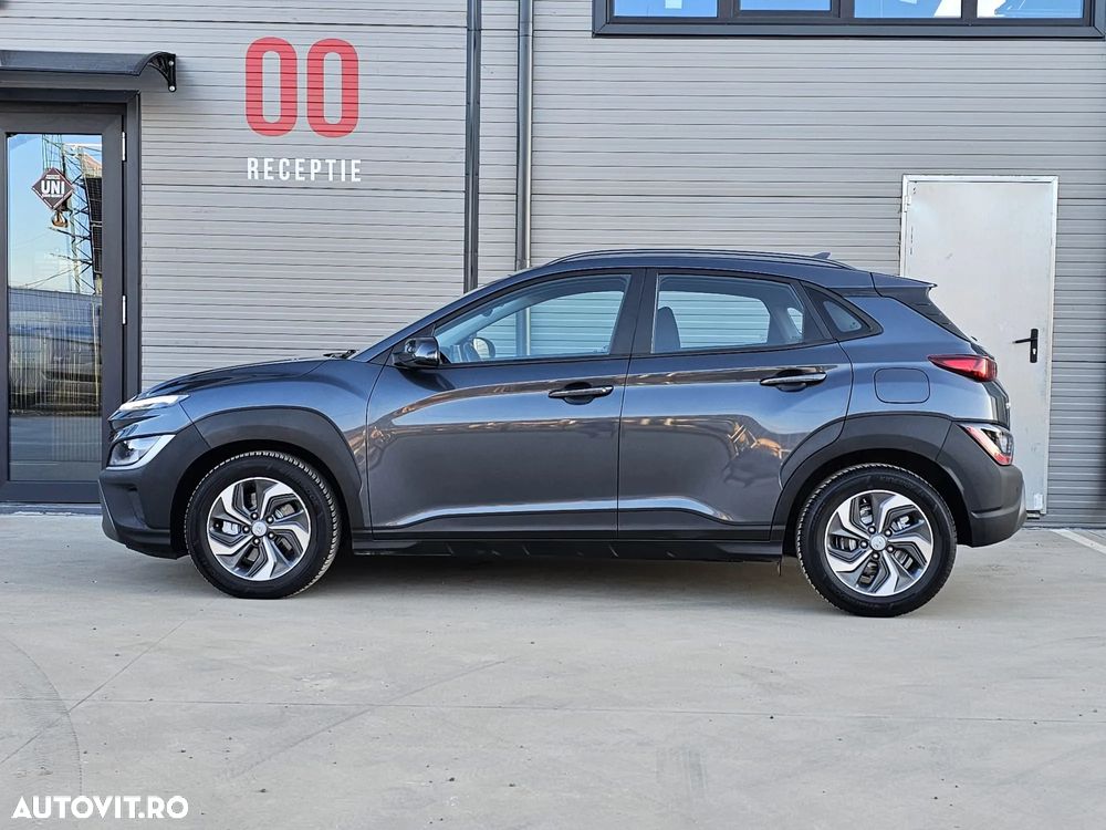 Hyundai KONA - 7