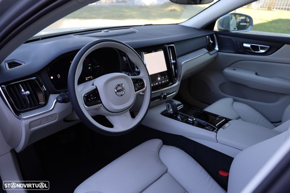 Volvo V60 2.0 T6 AWD TE Plus Bright - 17