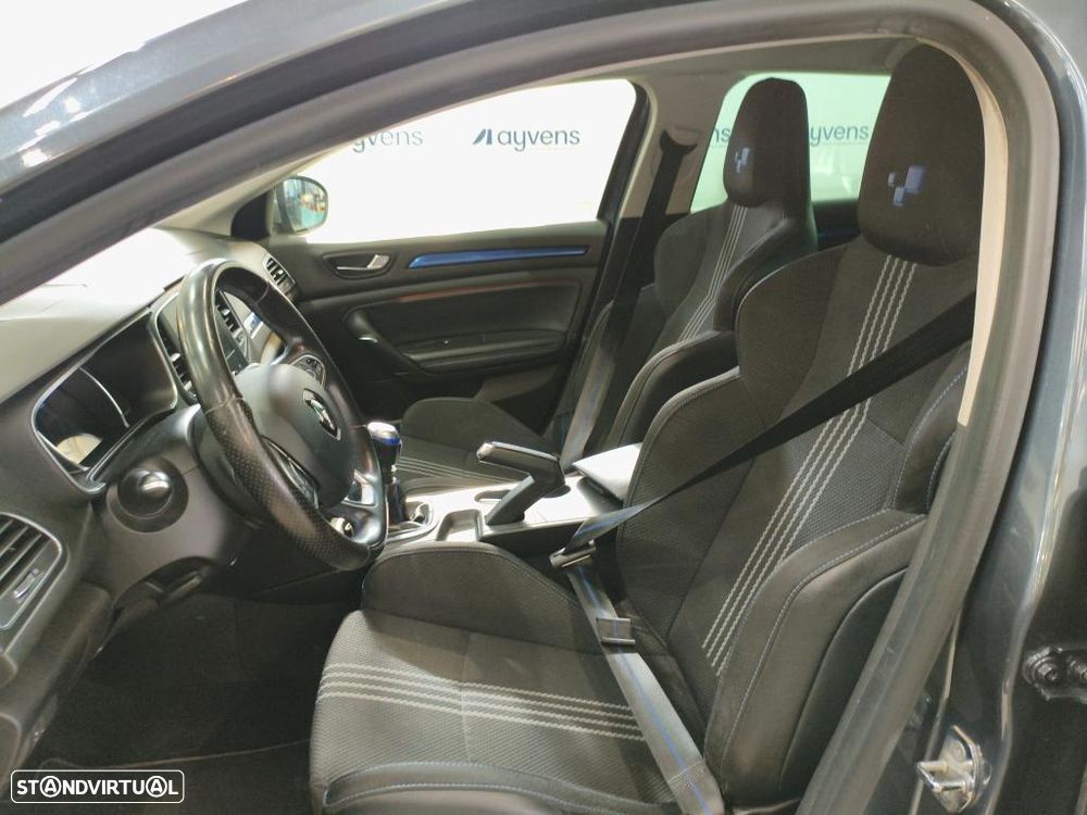 Renault Mégane Sport Tourer 1.5 Blue dCi GT Line — fotografia 5