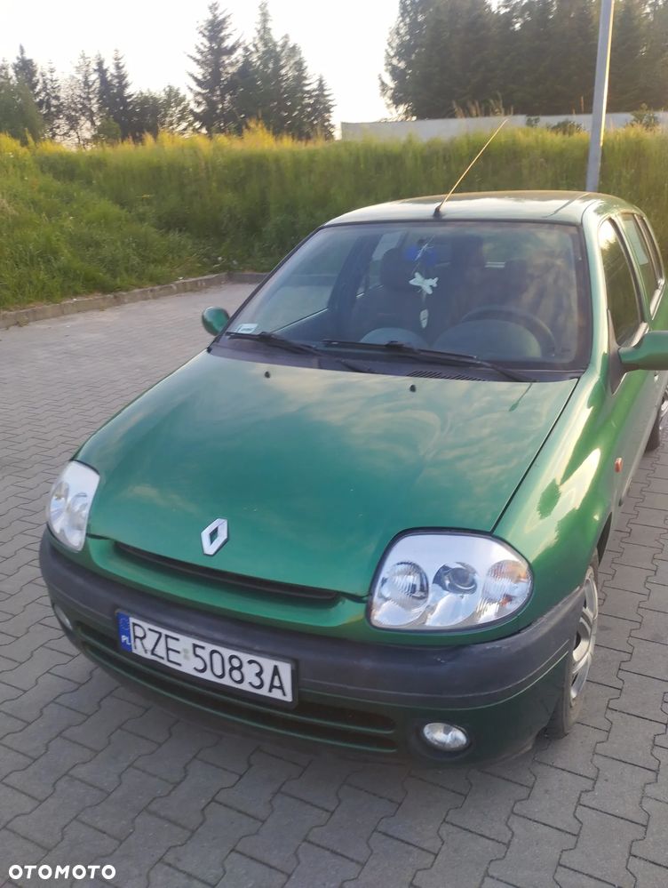 Renault Clio 1.2i RT - 5