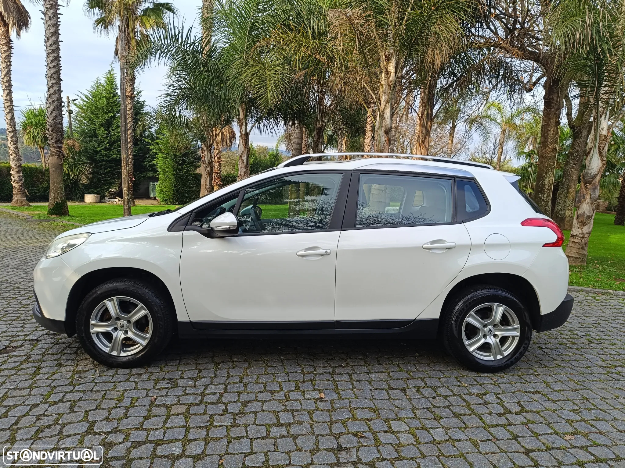 Peugeot 2008 1.2 PureTech Active - 6