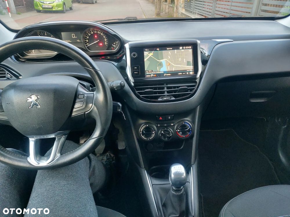 Peugeot 208 BlueHDi 100 Active Pack - 10