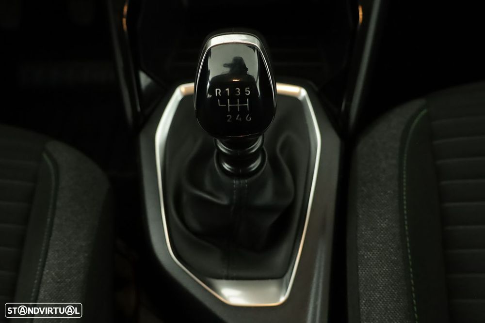 Peugeot 208 1.2 PureTech Active - 13