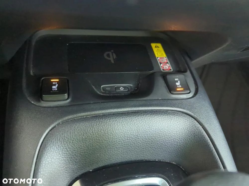 Toyota Corolla 1.8 Hybrid Comfort - 12