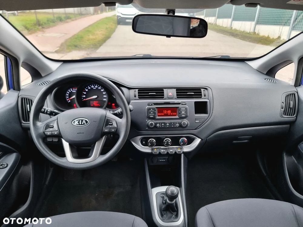 Kia Rio - 20