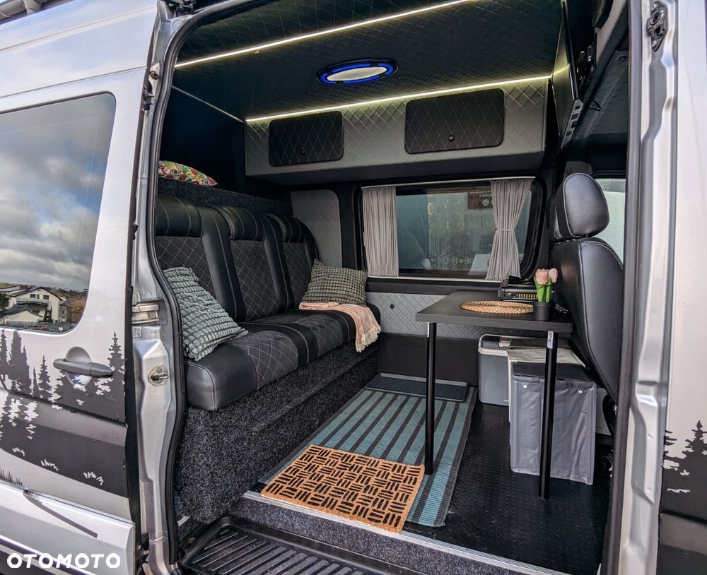 Mercedes-Benz Sprinter - 9
