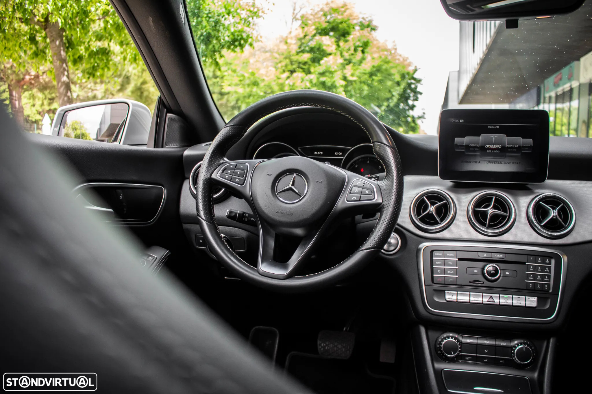 Mercedes-Benz CLA 180 d Urban Aut. - 37