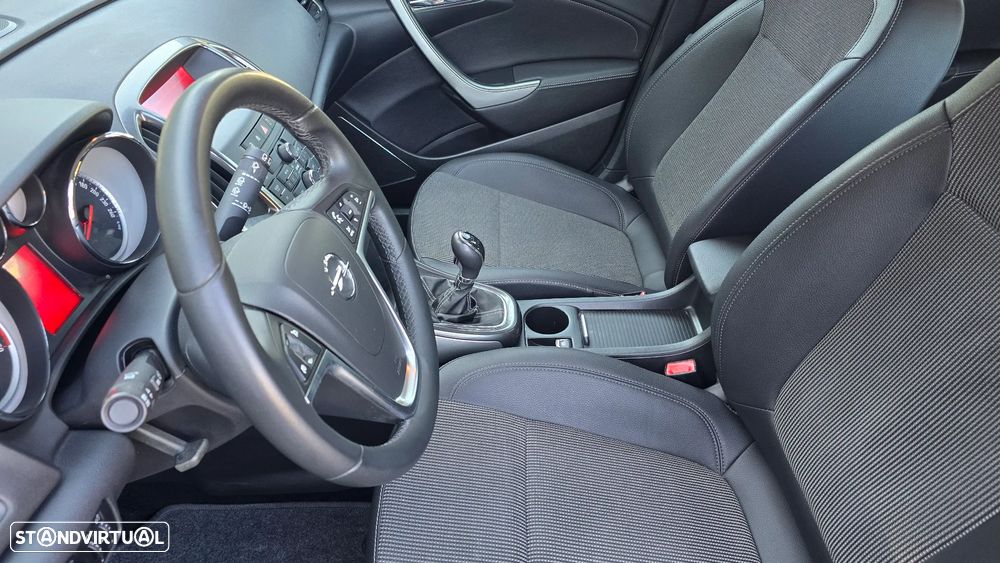 Opel Astra 1.7 CDTI Cosmo - 26