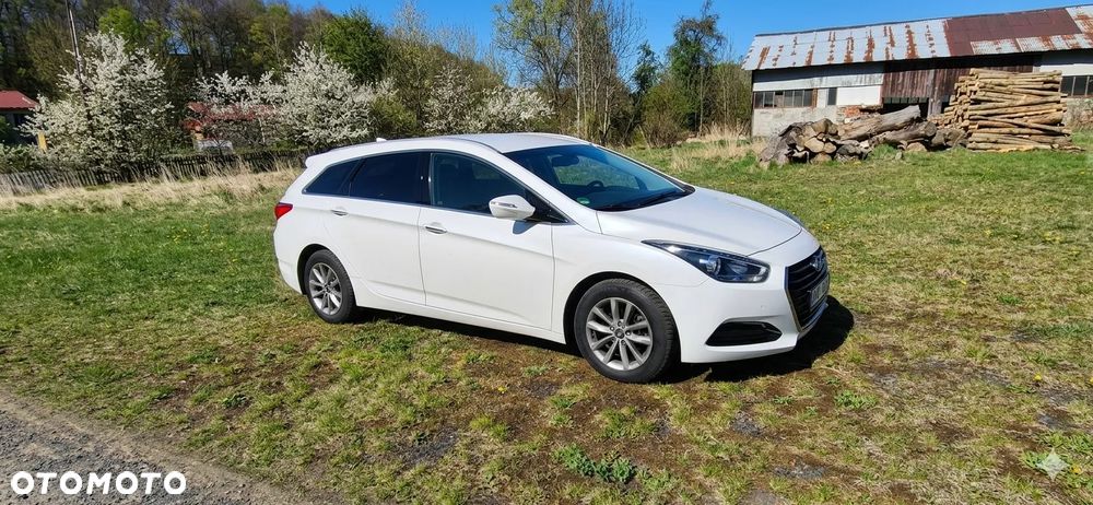 Hyundai i40 Kombi 1.7 CRDi DCT Premium - 3