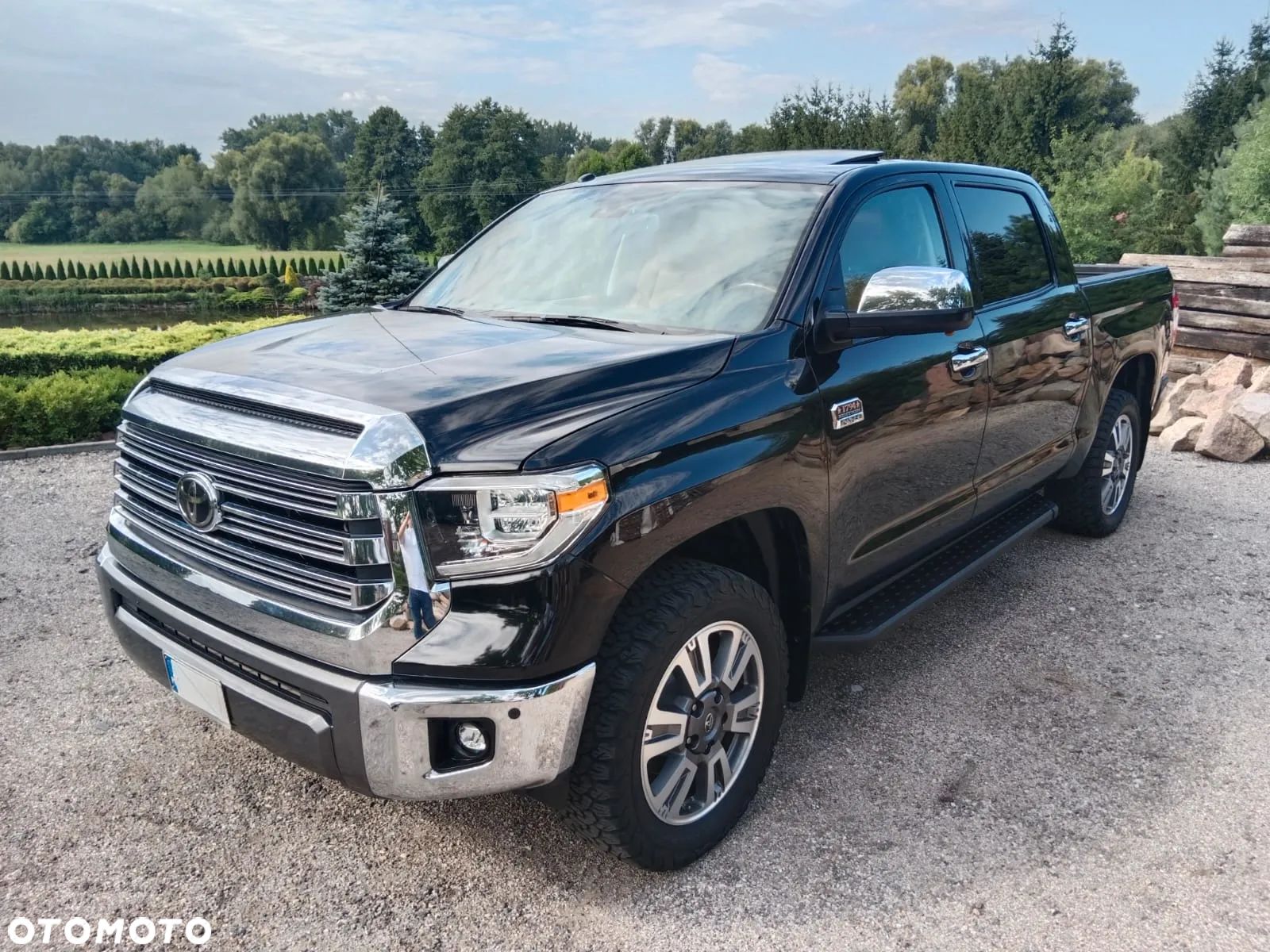Toyota Tundra - 1
