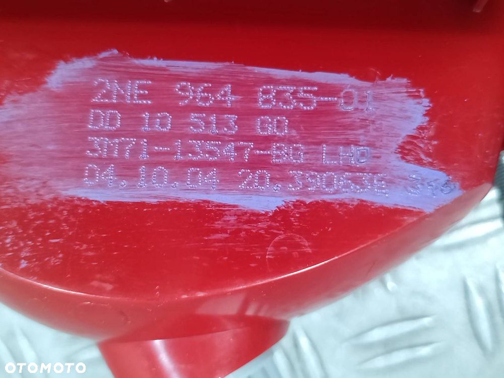 LAMPA TYLNA LEWA W KLAPE MAZDA 2 3M71-13547-BG  2NE964835-01 1.3 16V - 3