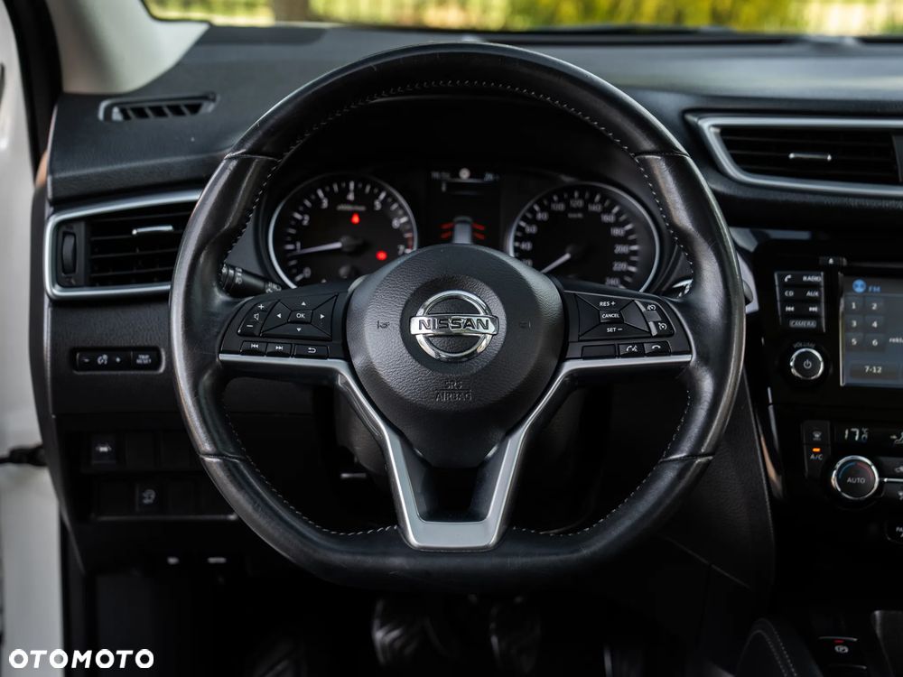 Nissan Qashqai 1.6 DIG-T N-Connecta - 33