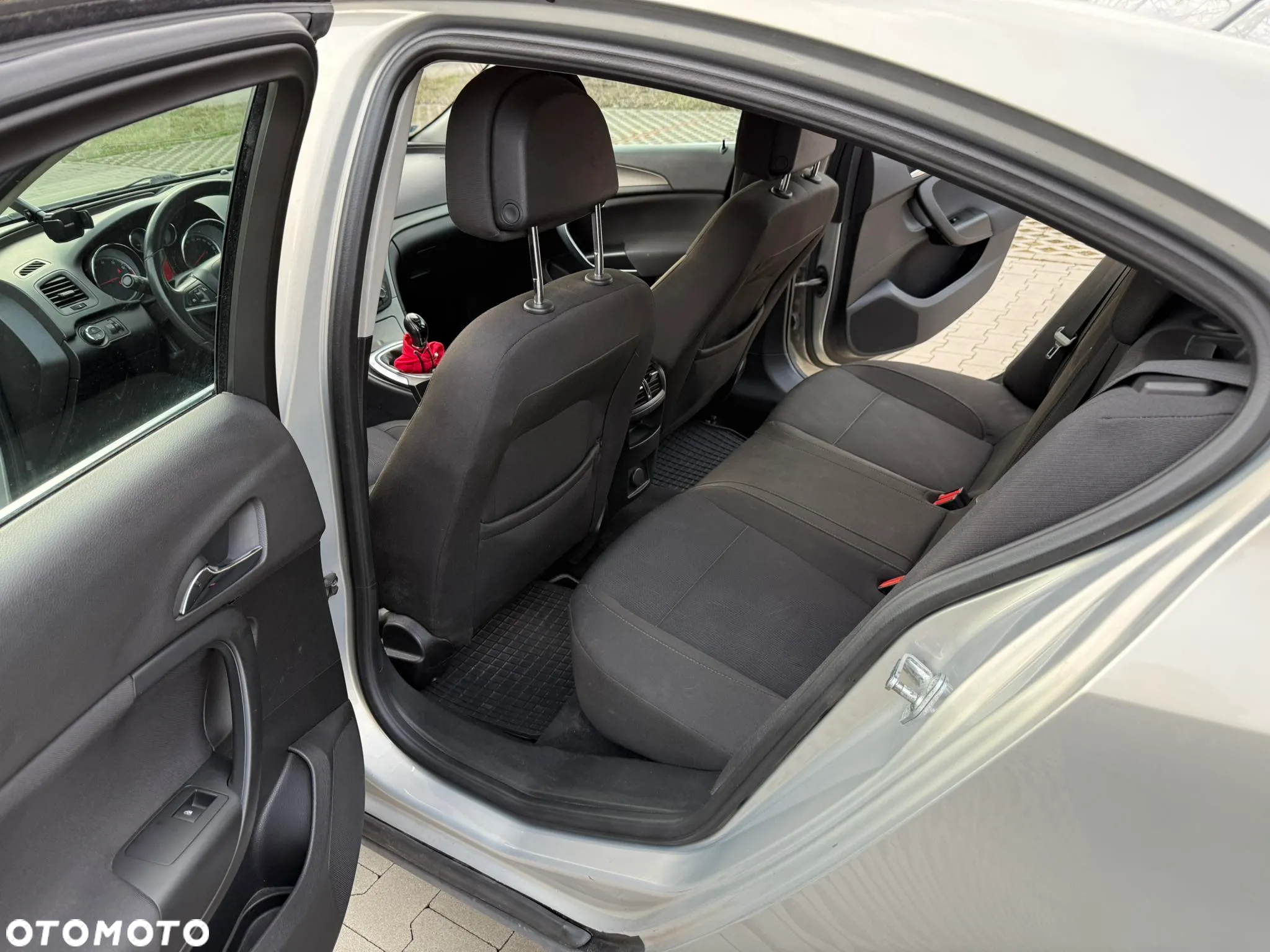 Opel Insignia 1.8 - 12