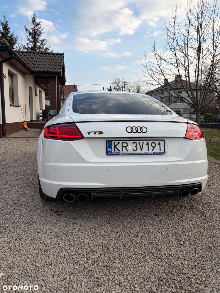 Audi TT S Coupé - 5