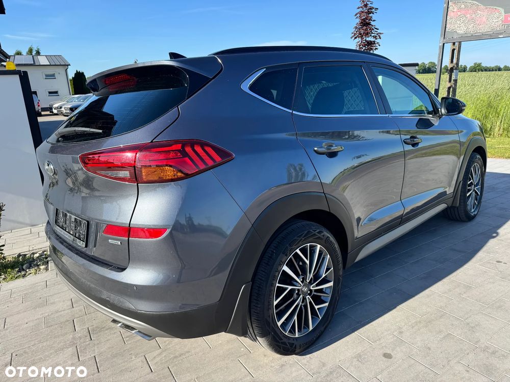 Hyundai Tucson 2.0 CRDI 4WD Automatik Premium - 22