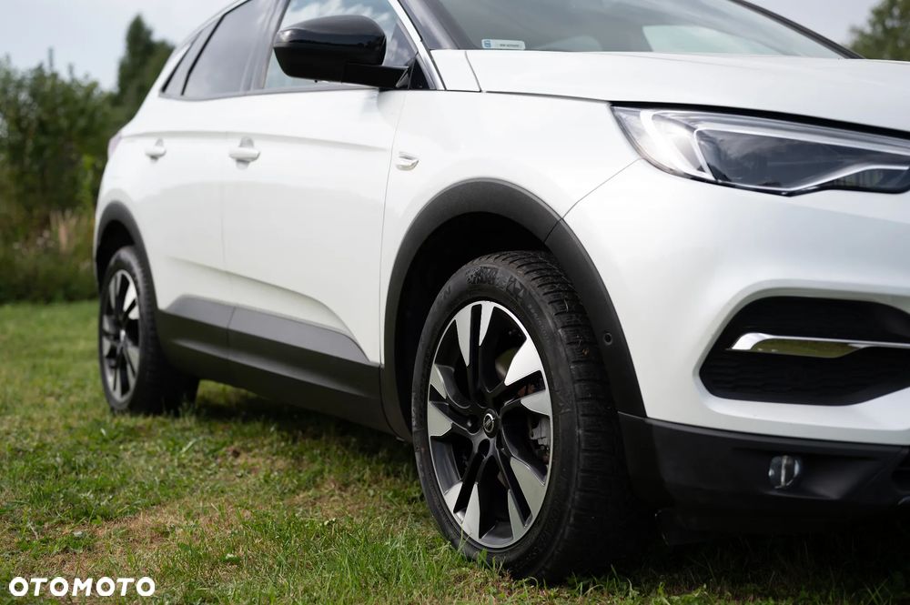 Opel Grandland X 1.6 T Ultimate S&S - 9