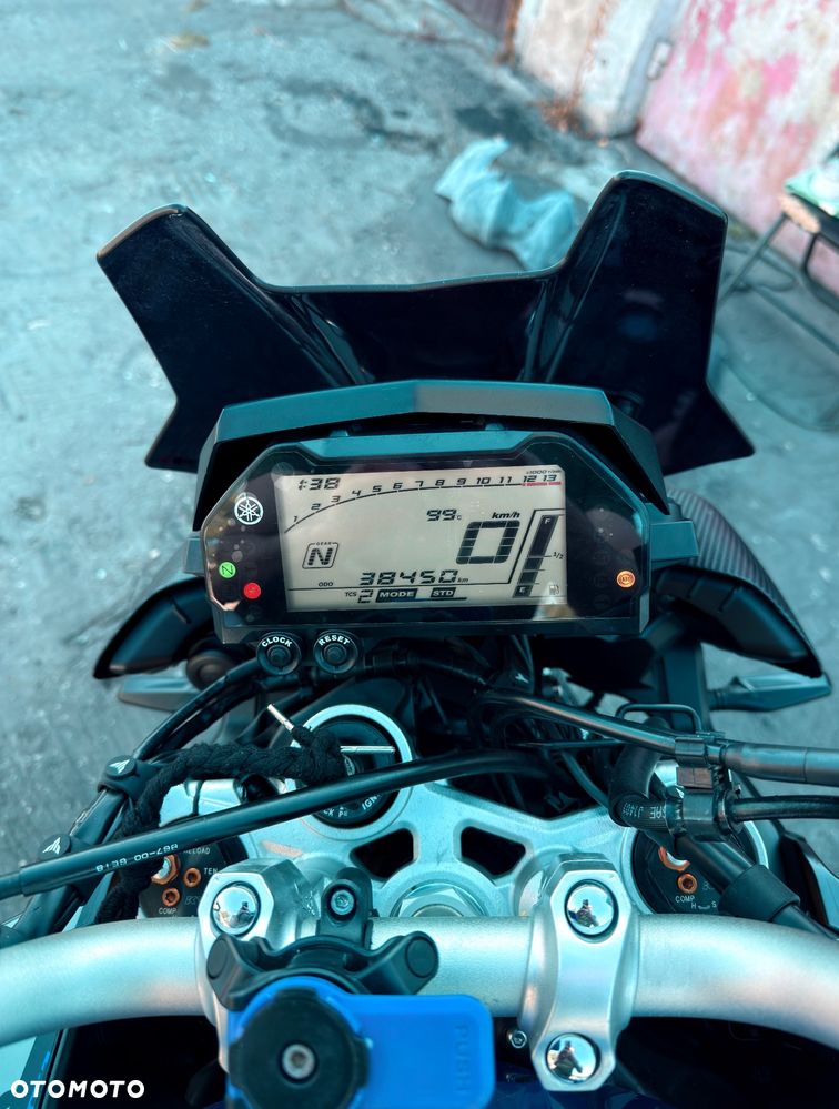 Yamaha MT - 8