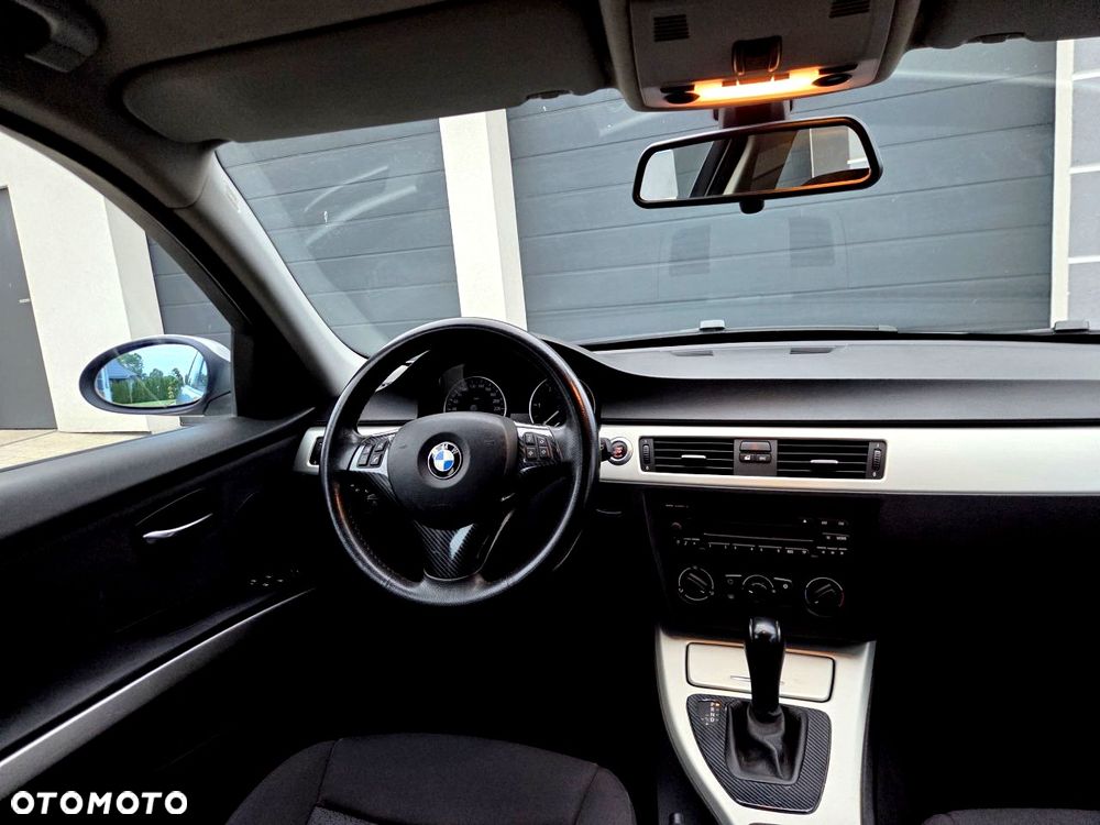 BMW Seria 3 - 21