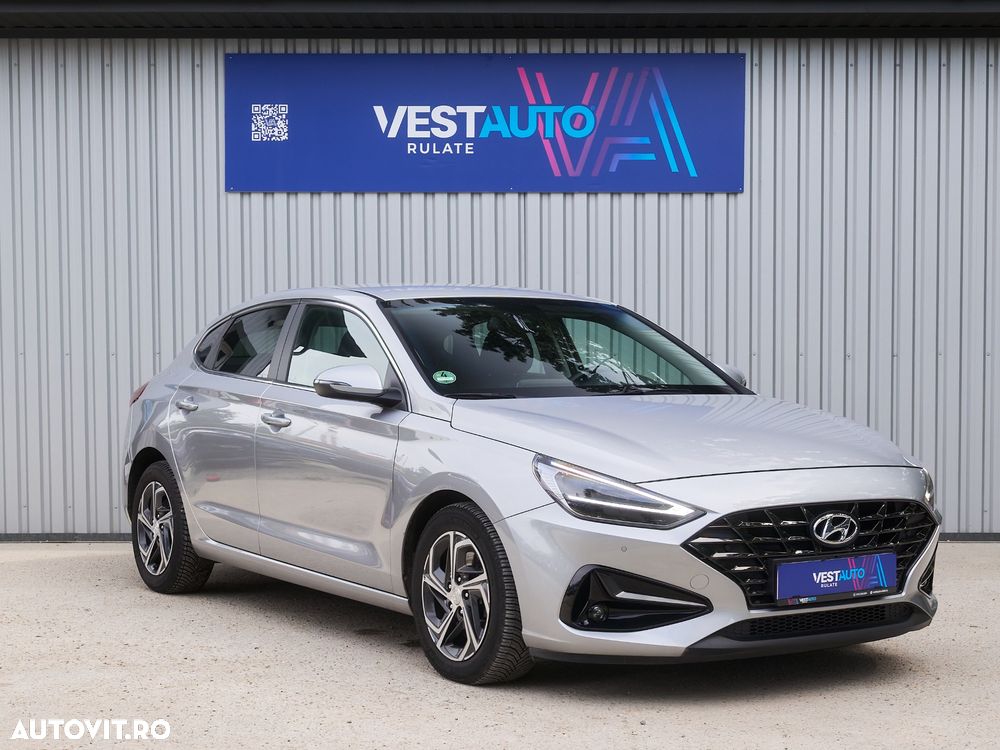 HYUNDAI i30 2021