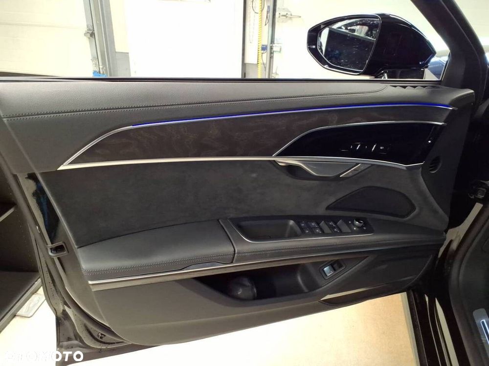 Audi A8 - 5