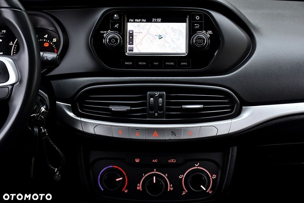 Fiat Tipo 1.4 T-Jet 16v Lounge - 23