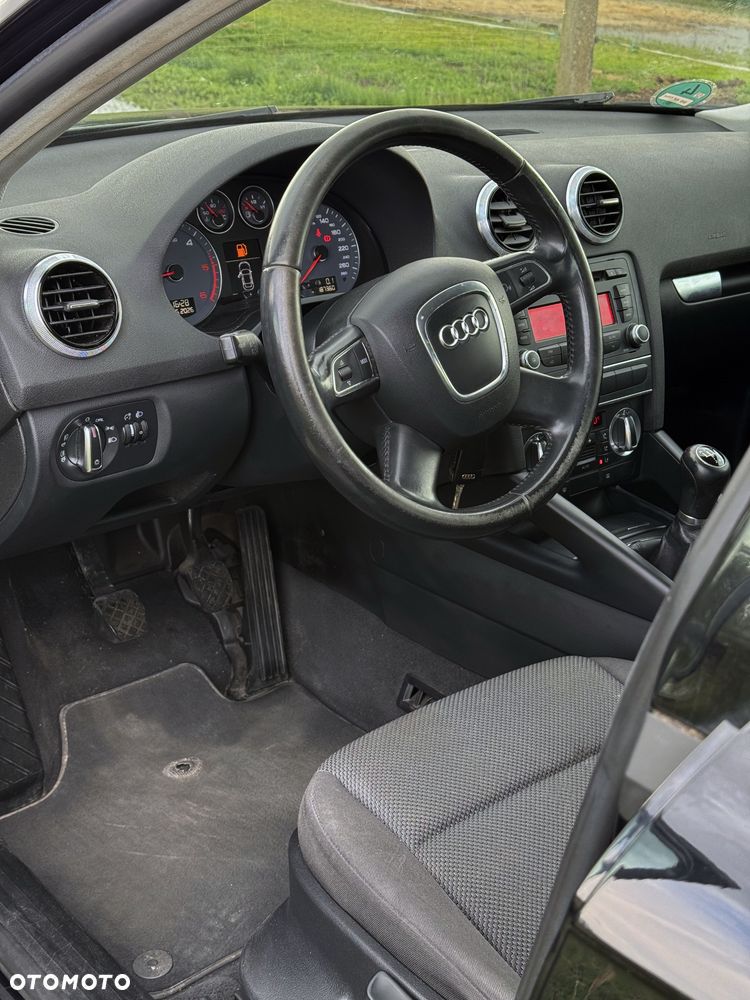 Audi A3 Sportback - 6