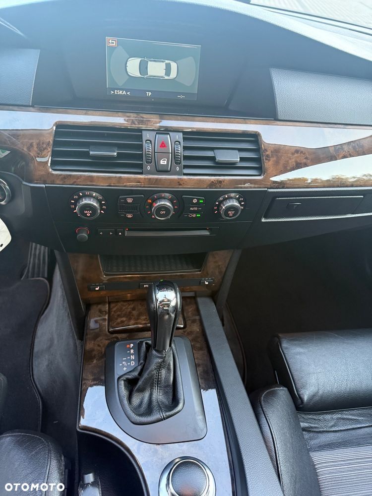 BMW Seria 5 - 25