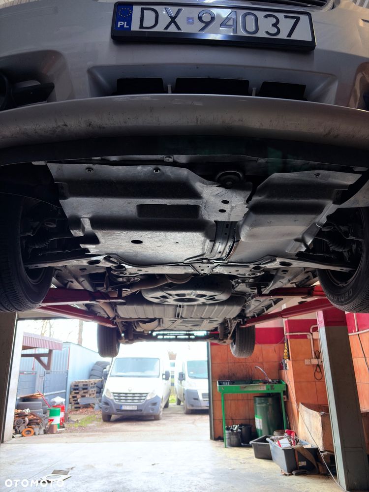Chrysler Grand Voyager 2.8 CRD Automatik Limited - 35