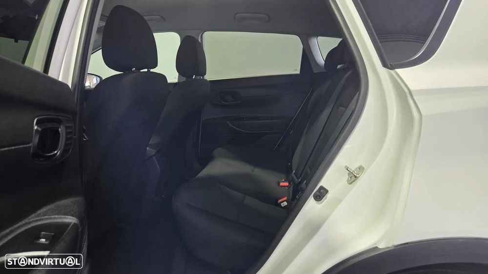 Hyundai Bayon 1.0 T-GDI 48V-Hybrid DCT Connect & Go - 15