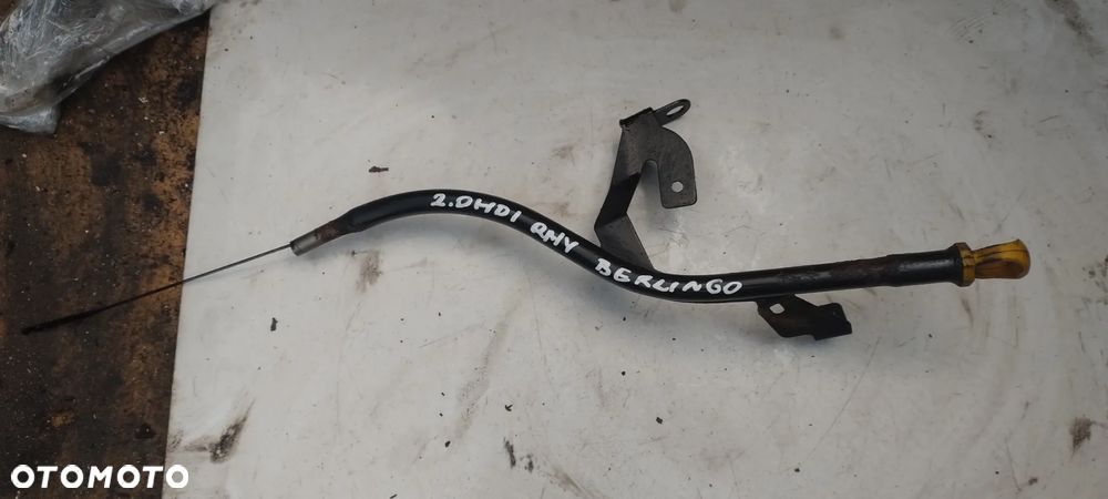 Peugeot partner citroen berlingo  2,0HDI bagnet miarka oleju - 2