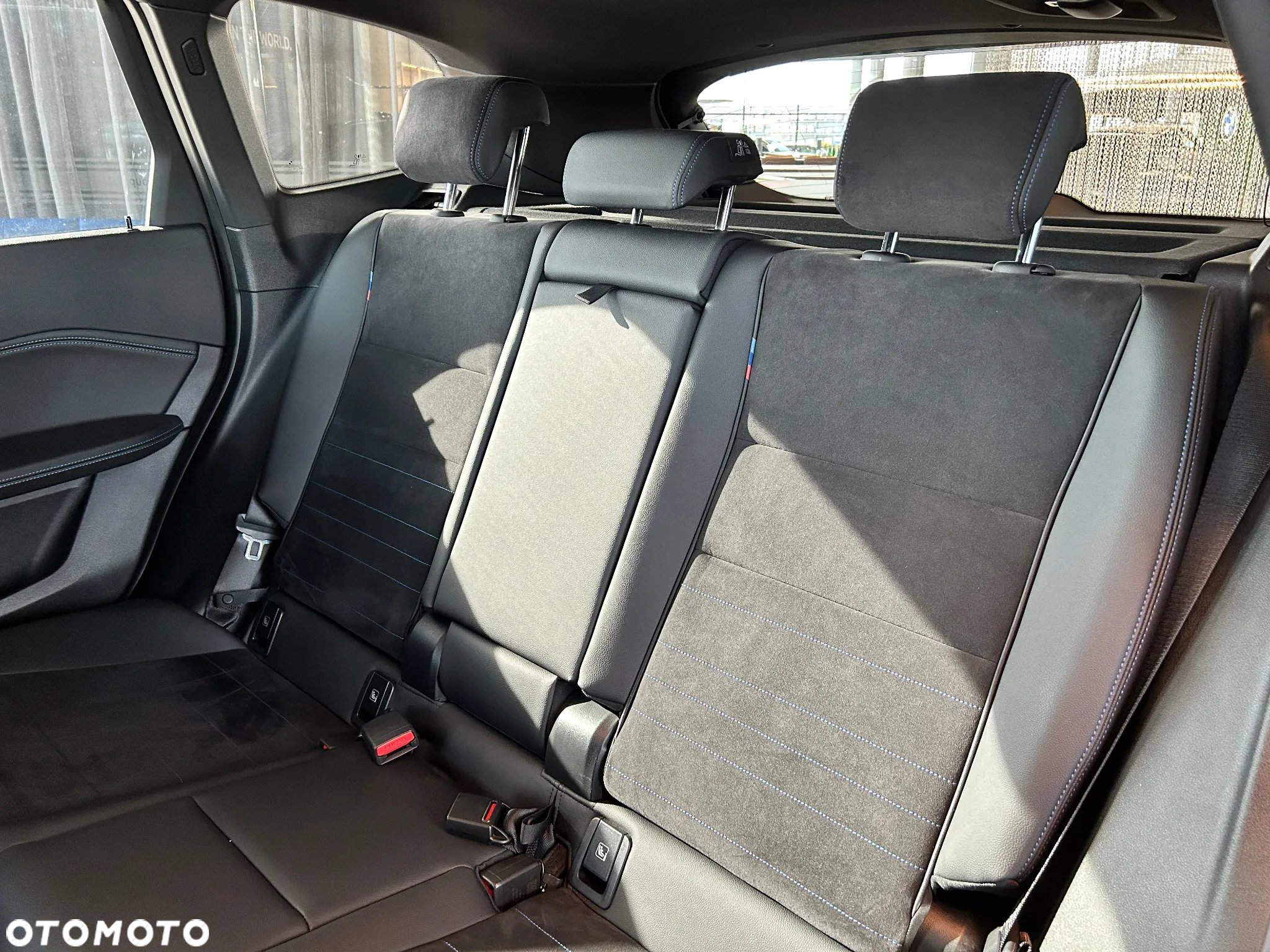 BMW iX1 xDrive30 M Sport - 27