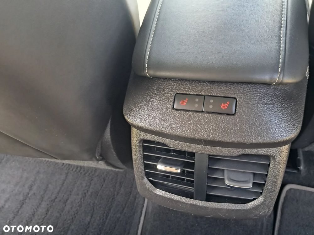 Ford Mondeo - 21