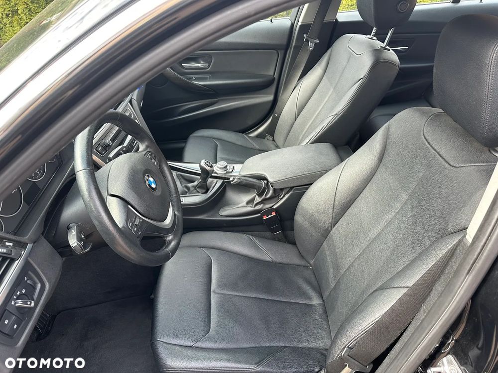 BMW Seria 3 320d Efficient Dynamic Edition Blue Performance Luxury Line - 13