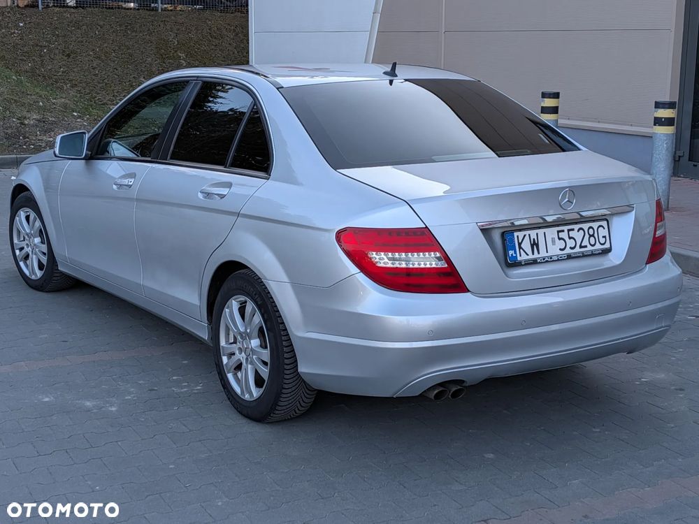 Mercedes-Benz Klasa C 180 7G-TRONIC - 4