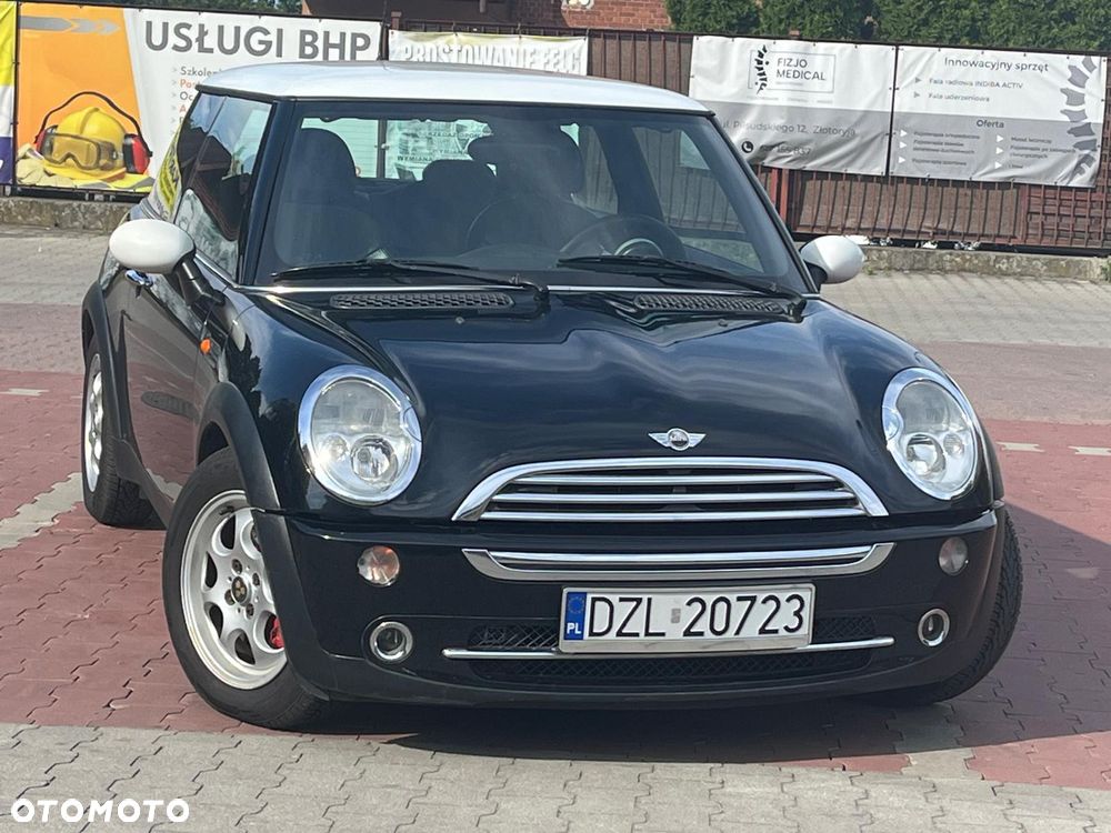 MINI Cooper Seven - 1