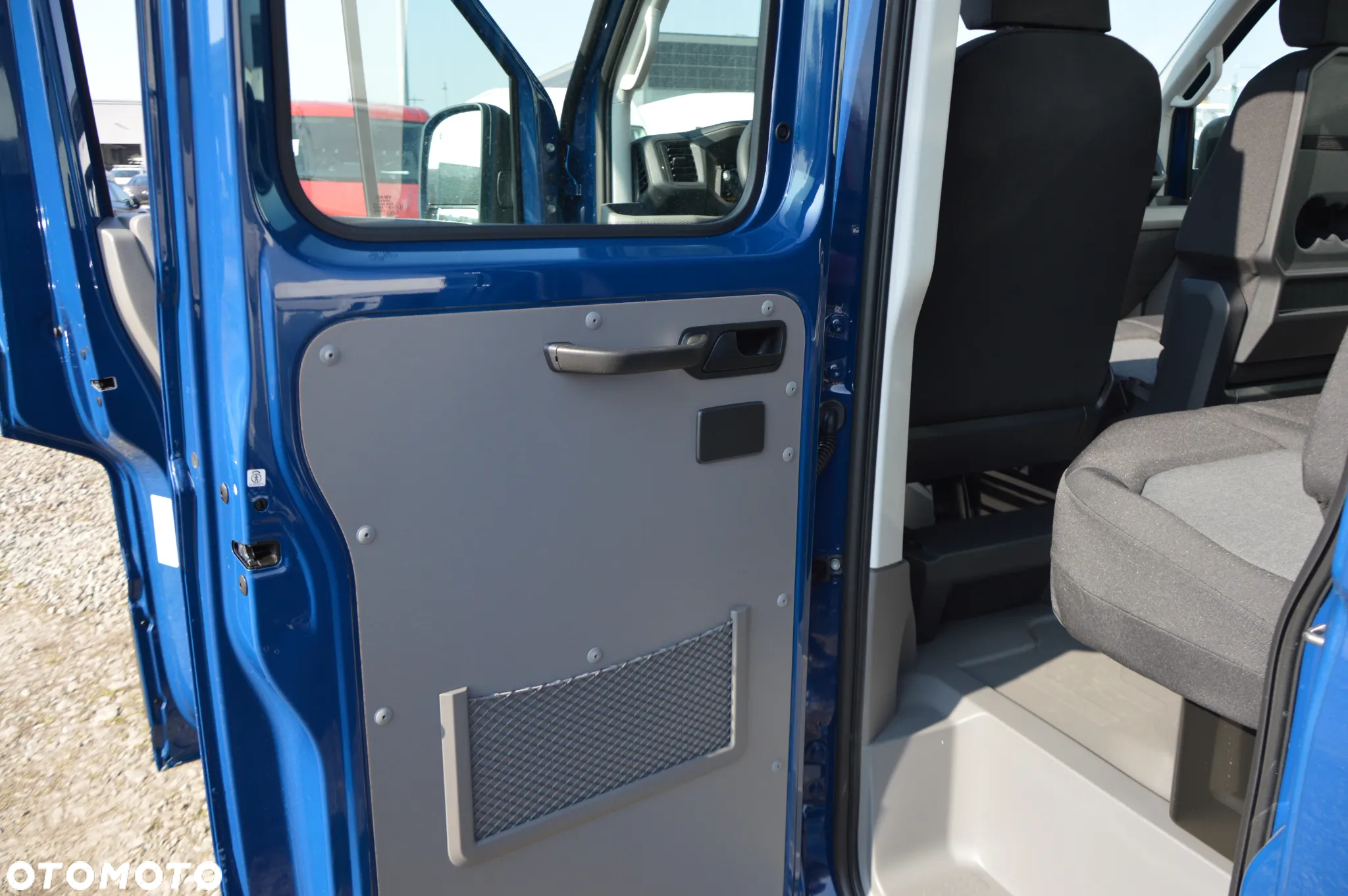 Volkswagen Crafter - 13