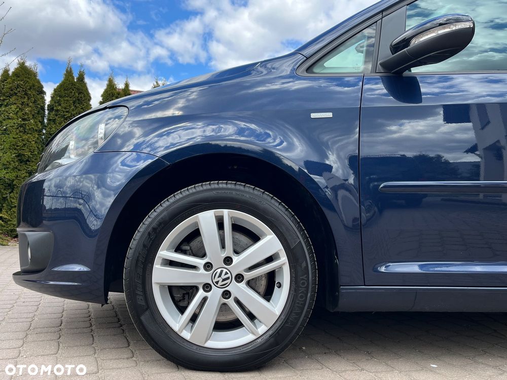 Volkswagen Touran - 13