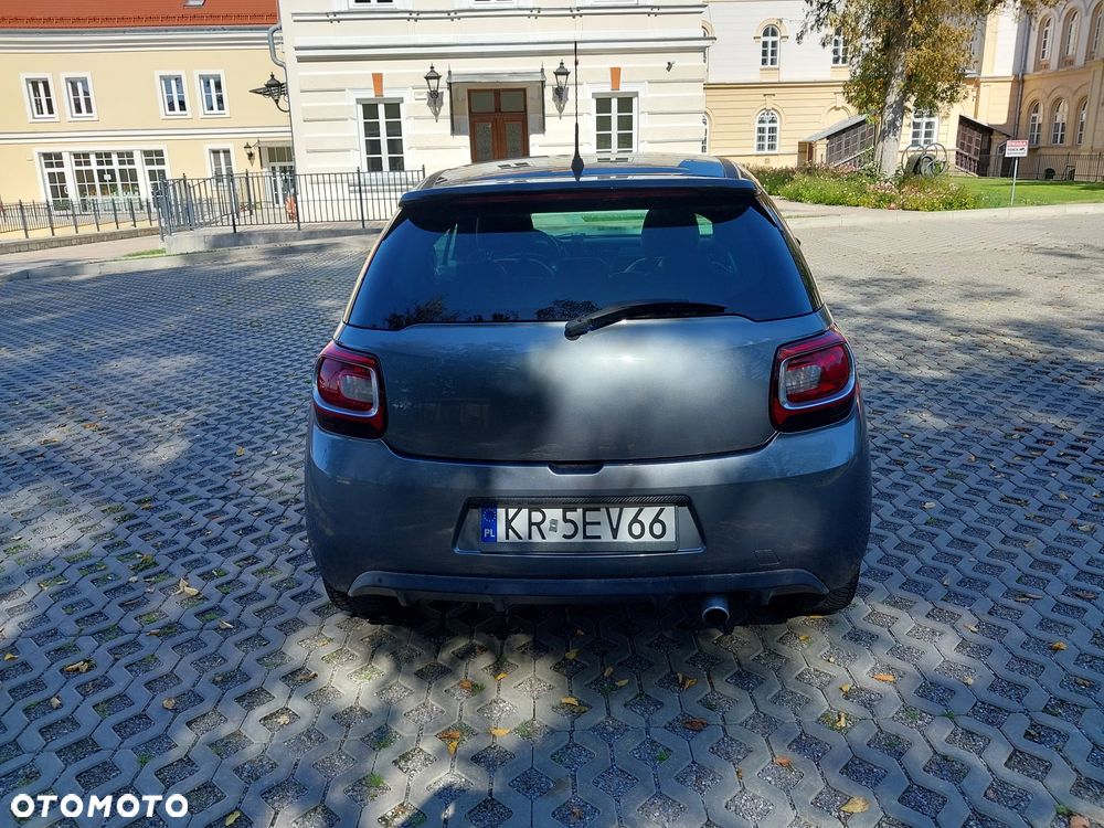 Citroën DS3 1.6 THP Ultra Prestige - 4