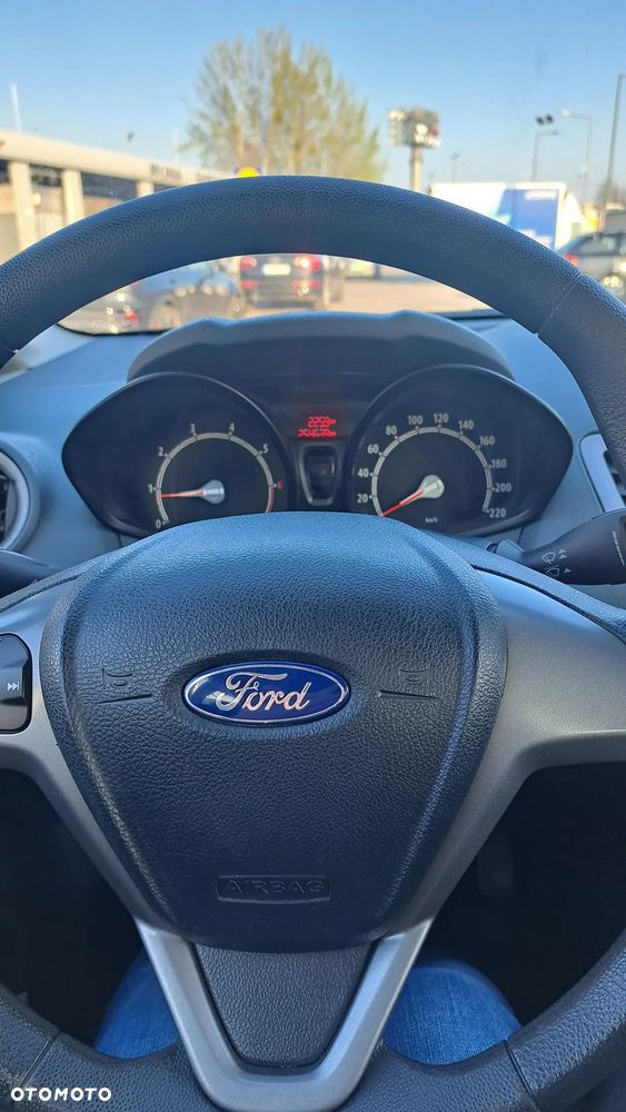Ford Fiesta - 8