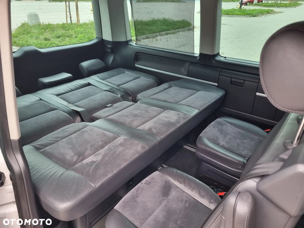 Volkswagen Multivan - 20