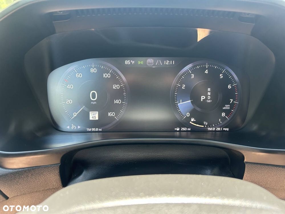 Volvo XC 40 T5 AWD Momentum - 17